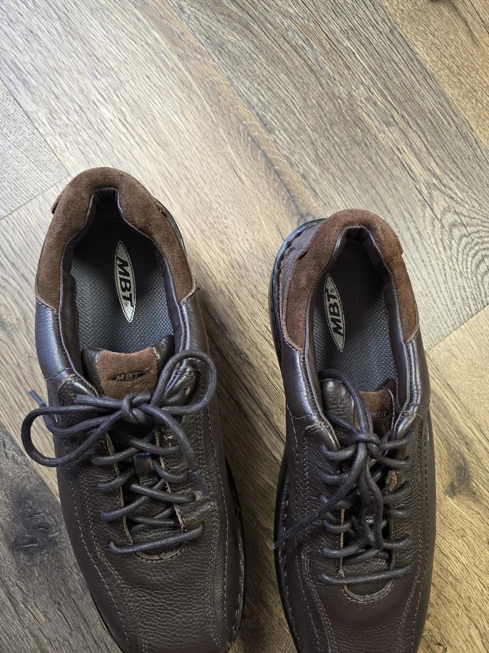 MBT Men's Leather Lace-Up Ajabu Oxford Rocker-Bottom Walking Shoes in Dark Brown